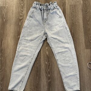 Zara Women's Light Gray Cropped Jeans